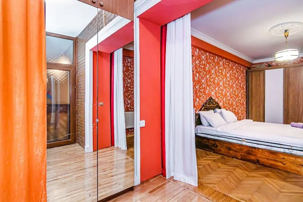 Comfortable And Spacious Apartment In The Center Baku Azerbaijan